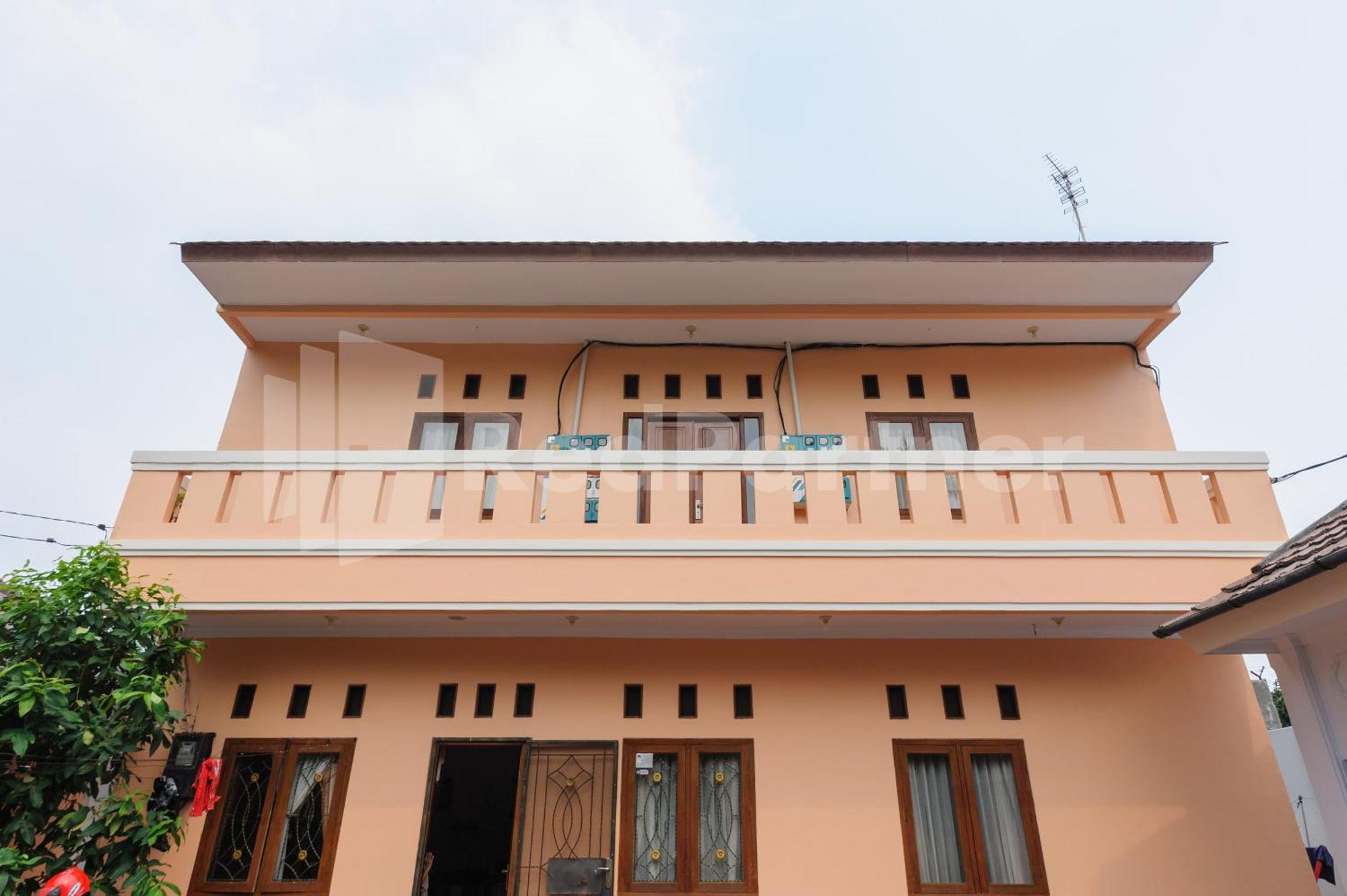 Pondok Cimanggu Syariah Mitra Reddoorz بوكور المظهر الخارجي الصورة