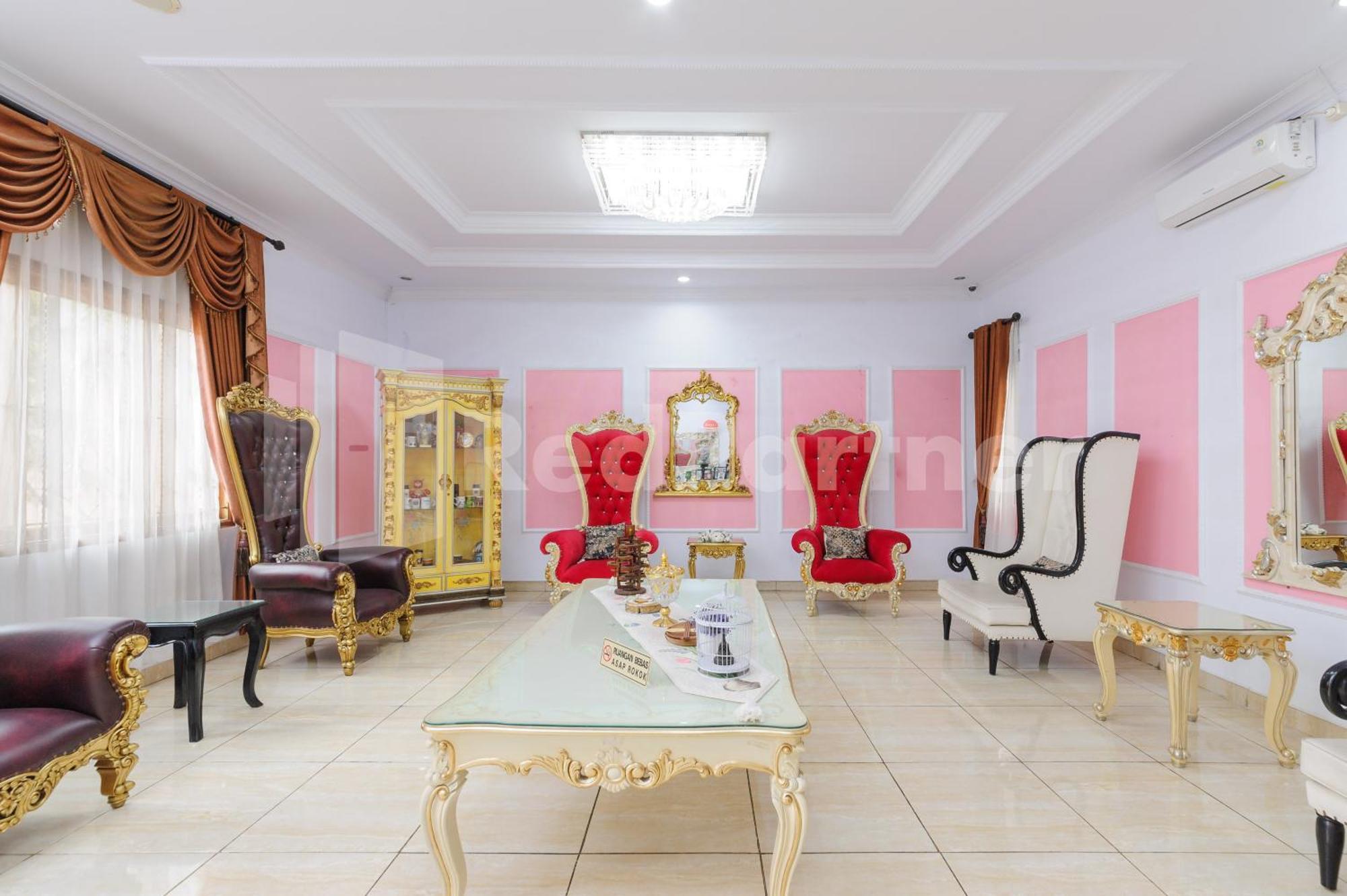 Pondok Cimanggu Syariah Mitra Reddoorz بوكور المظهر الخارجي الصورة