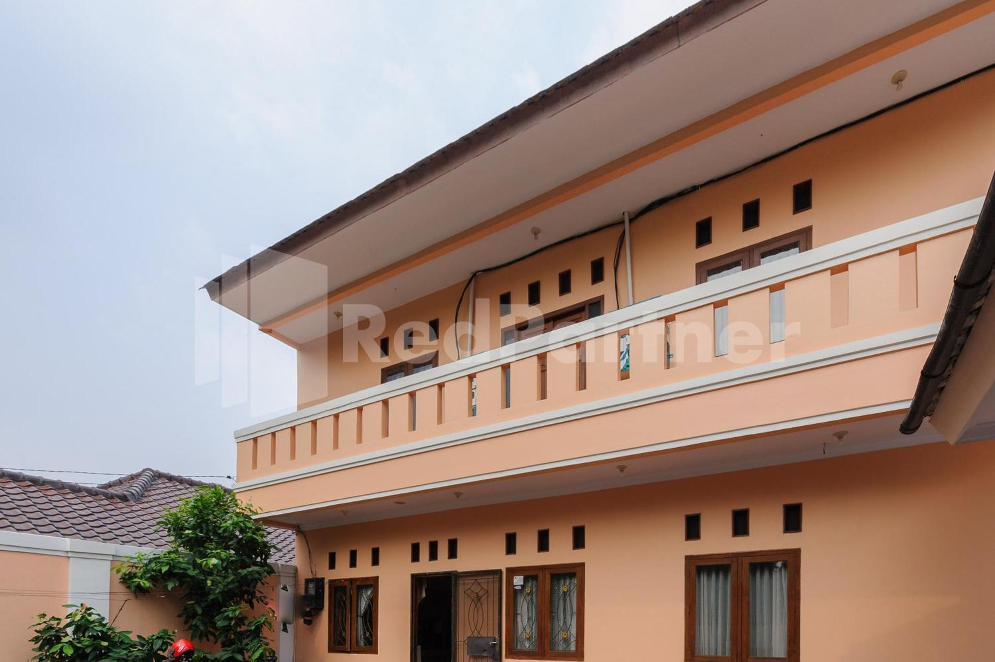 Pondok Cimanggu Syariah Mitra Reddoorz بوكور المظهر الخارجي الصورة
